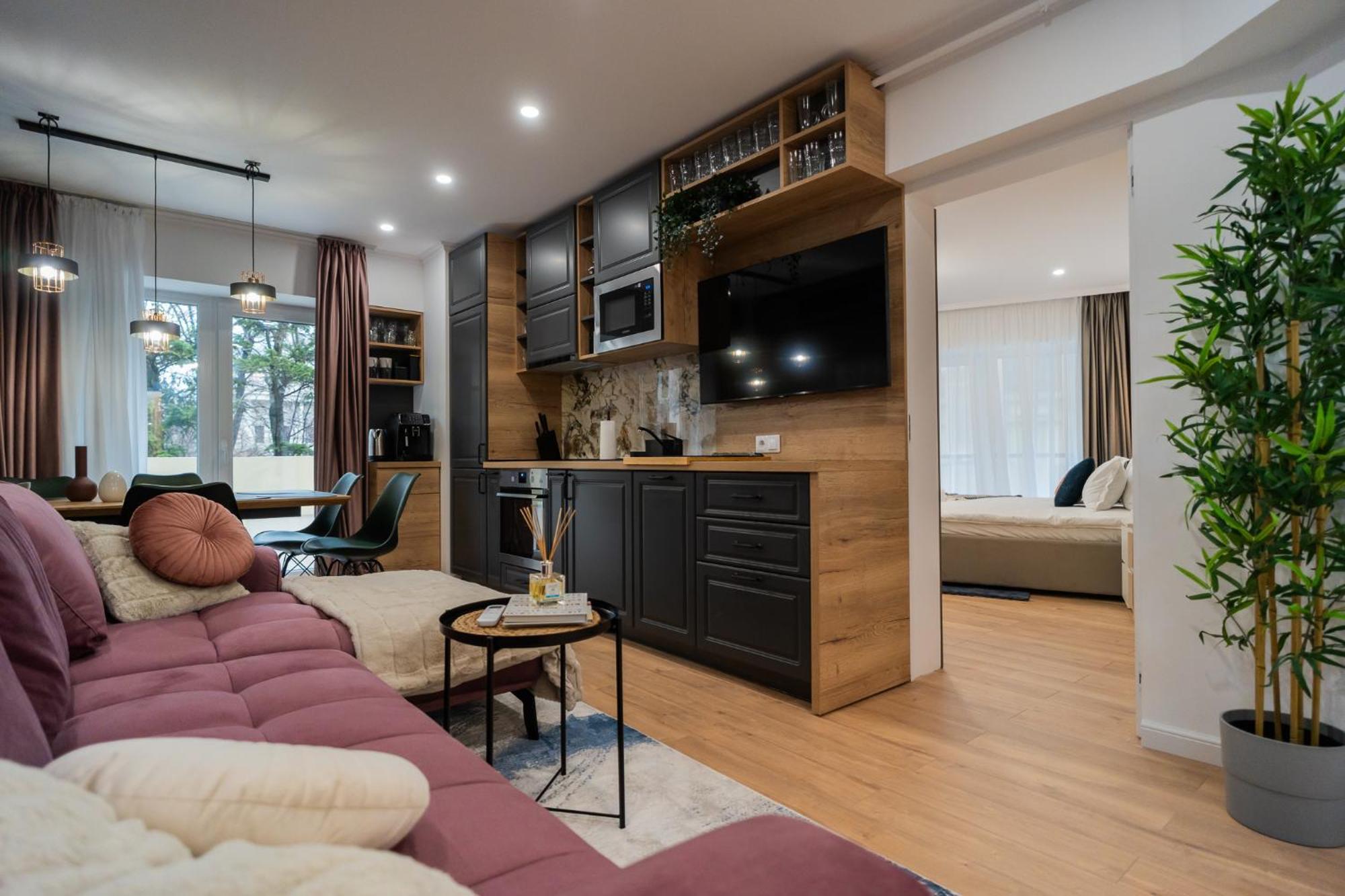 בוקרשט Urban Pearl - Old Town - Unique 4Br/3Ba Apartment מראה חיצוני תמונה
